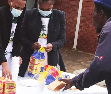 Base-5-Guard-Soup-Kitchen-providing-lunch-to-troubled-youths-dur3