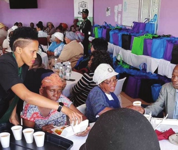 Senior-Citizens-Christmas-Party2