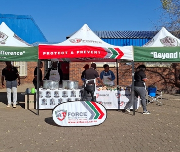 Food-Parcel-Donation4