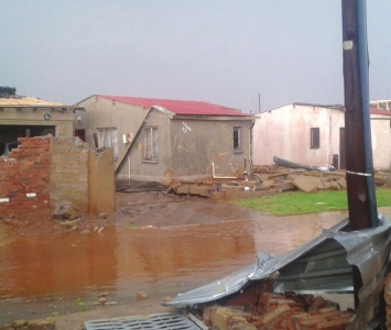 Storm-disaster-Protea-Glen-outreach-2
