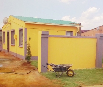 Storm-disaster-Protea-Glen-outreach-5